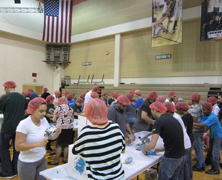 Packing Food for Learning Without Hunger - Celebration Foundation